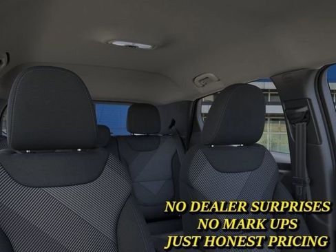 New 2027 Chevrolet Bolt LT w/ Comfort Package FWD image 24