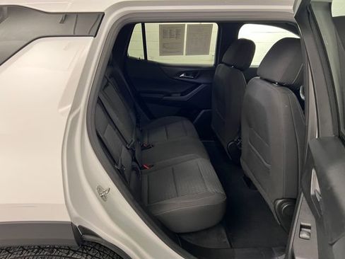 Used 2025 Chevrolet Equinox LT image 36