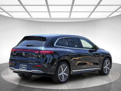 Certified 2023 Mercedes-Benz EQS 580 4MATIC SUV image 4