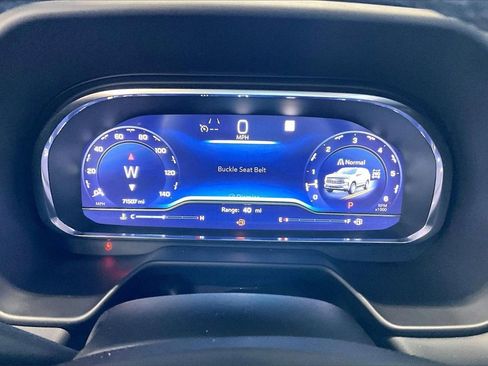 Used 2022 Chevrolet Suburban Premier image 7