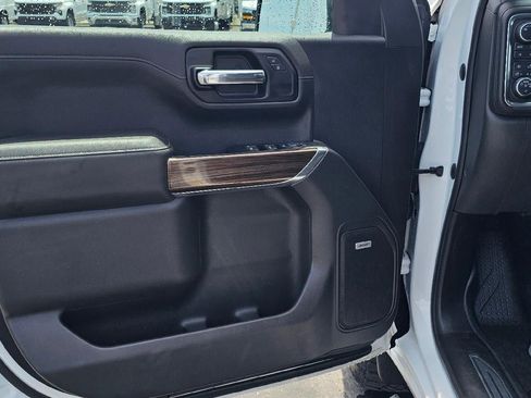 Used 2019 Chevrolet Silverado 1500 LT Trail Boss AWD/4WD image 9