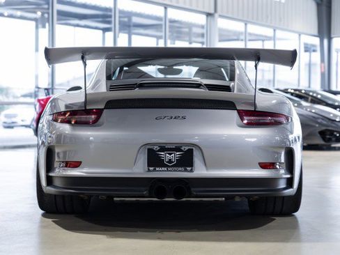 Used 2016 Porsche 911 GT3 RS image 5