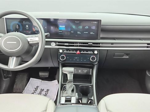 Used 2026 Hyundai Santa Cruz SEL FWD image 11