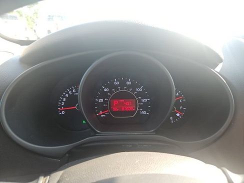 Used 2015 Kia Soul + FWD image 20