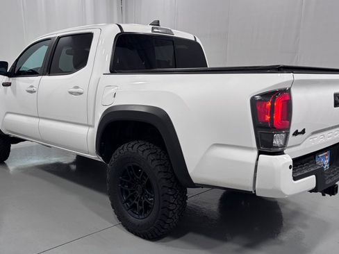 Used 2020 Toyota Tacoma TRD Pro AWD/4WD image 7
