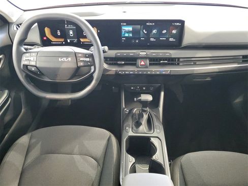 Certified 2025 Kia K4 LXS image 9