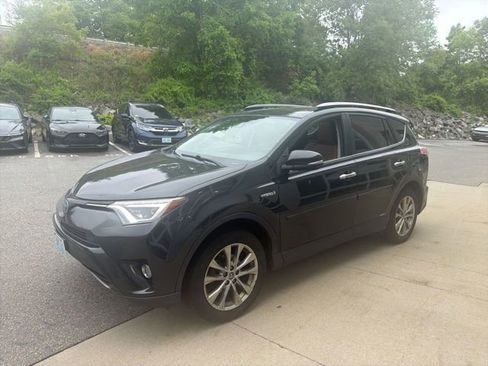 Used 2017 Toyota RAV4 Limited w/ Advanced Technology Package AWD/4WD image 3