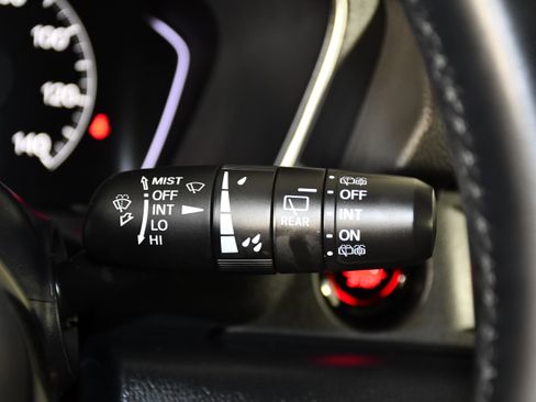 Certified 2025 Honda Pilot Touring image 24