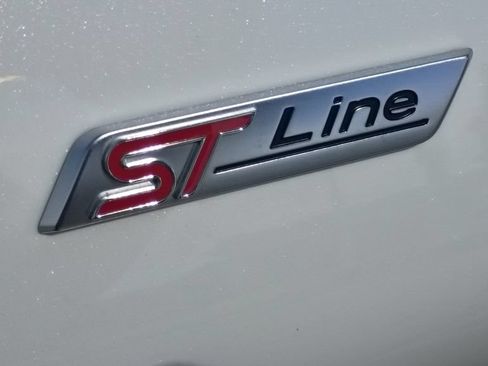 Used 2025 Ford Explorer ST-Line w/ Premium Package RWD image 11