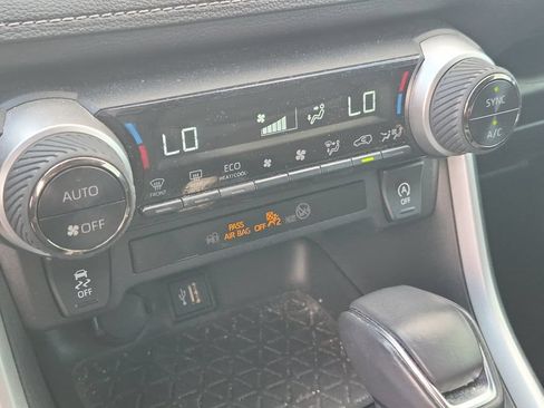 Used 2023 Toyota RAV4 XLE Premium FWD image 21