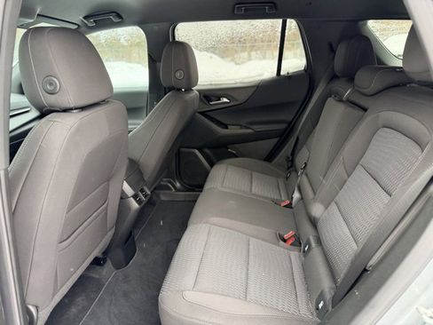 Used 2025 Chevrolet Equinox LT image 24
