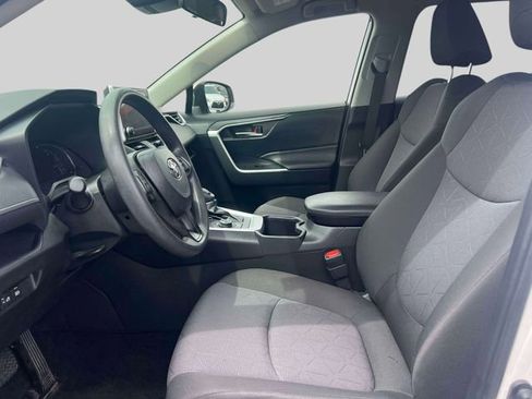 Certified 2025 Toyota RAV4 XLE AWD/4WD image 19