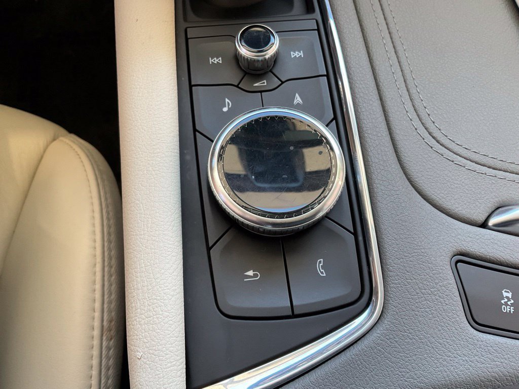 Used 2021 Cadillac XT6 Premium Luxury AWD/4WD image 18