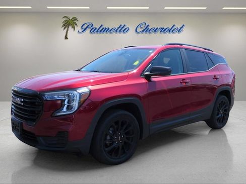 Used 2023 GMC Terrain SLE w/ Elevation Edition AWD/4WD image 6