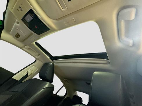 Used 2019 Lexus ES 300h w/ Luxury Package image 22