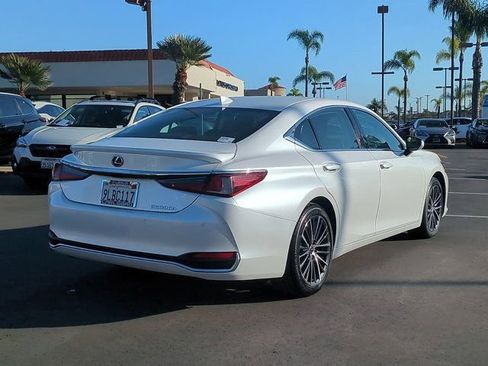 Used 2024 Lexus ES 300h 300h image 6