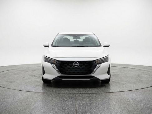 Used 2025 Nissan Sentra S image 2