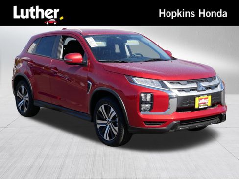 Used 2025 Mitsubishi Outlander Sport SE AWD/4WD image 1