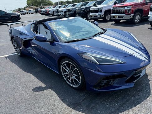Used 2025 Chevrolet Corvette Stingray Preferred Cpe w/ Chrome Exterior Badge Package RWD image 13