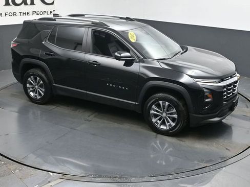 Used 2025 Chevrolet Equinox LT w/ Convenience Package II image 38