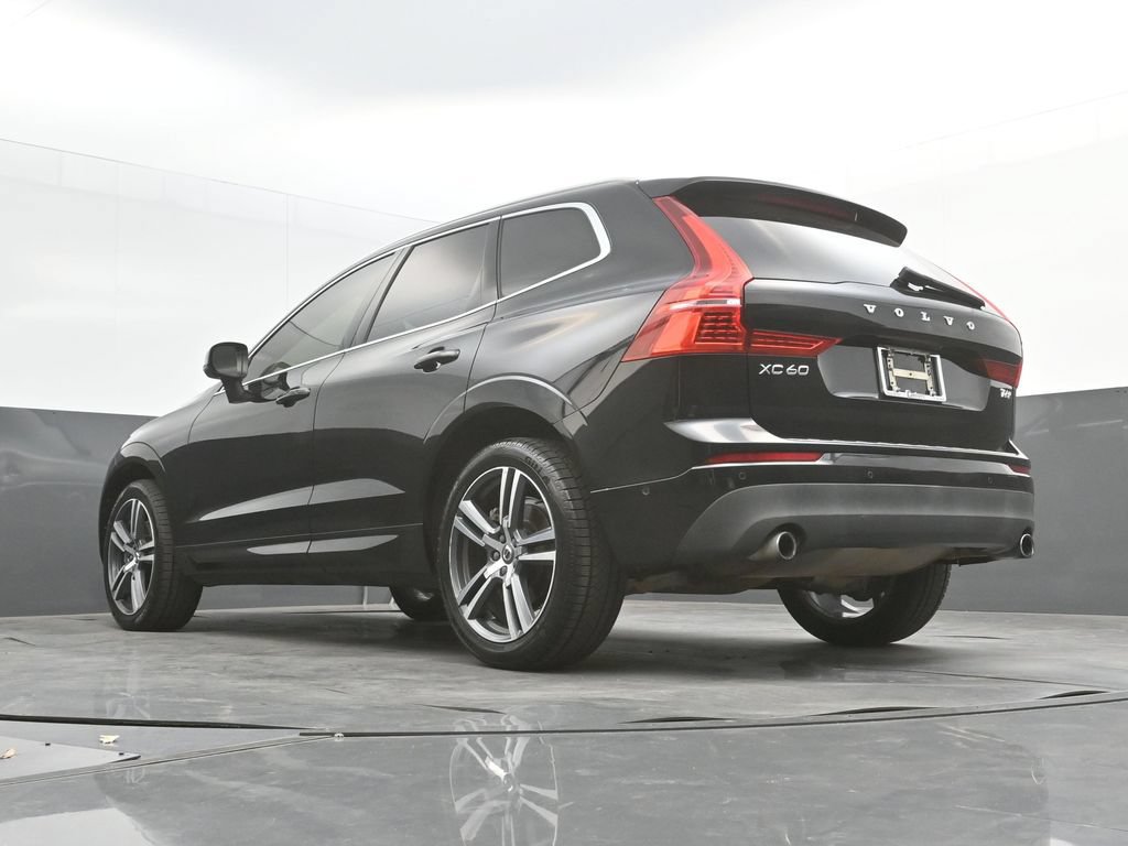 Used 2018 Volvo XC60 T6 Momentum w/ Convenience Package AWD/4WD image 32