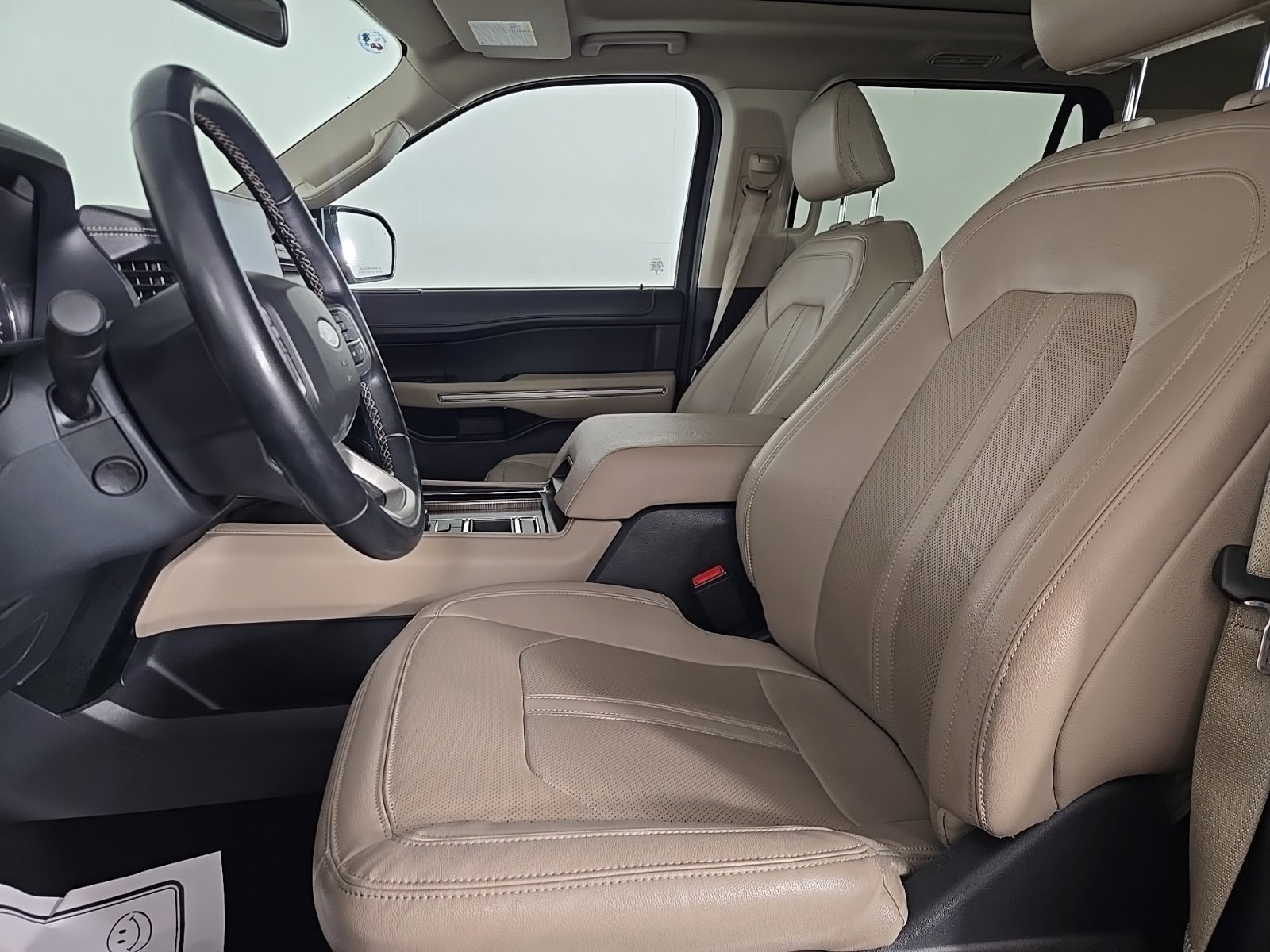 Used 2024 Ford Expedition Limited RWD image 8