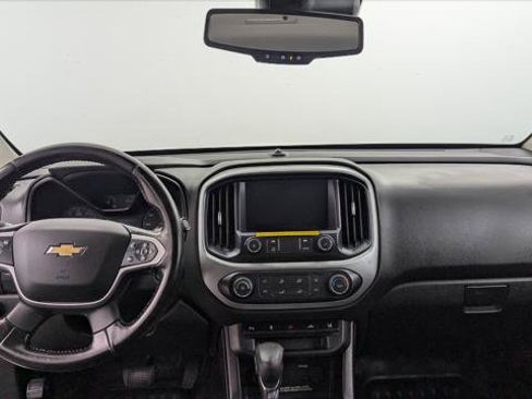 Used 2022 Chevrolet Colorado LT w/ Fleet Safety Package RWD image 19