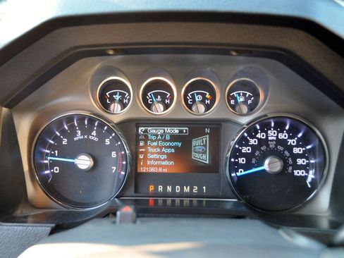 Used 2011 Ford F250 Lariat w/ Chrome Pkg image 24