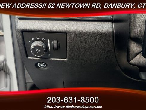 Used 2017 Jeep Grand Cherokee Limited AWD/4WD image 19