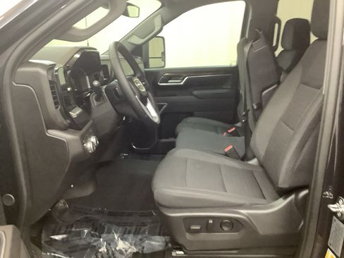 New 2026 GMC Sierra 2500 SLE AWD/4WD image 16