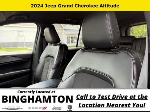 Used 2024 Jeep Grand Cherokee Altitude AWD/4WD image 10