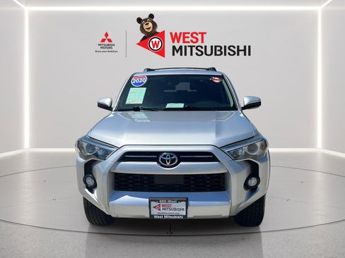 Used 2020 Toyota 4Runner SR5 AWD/4WD image 8