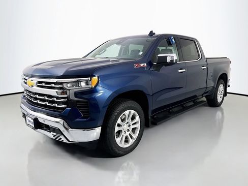 Used 2023 Chevrolet Silverado 1500 LTZ w/ LTZ Premium Package image 3
