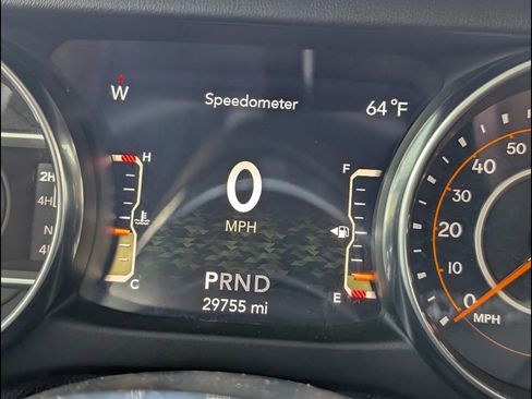 Used 2021 Jeep Wrangler Unlimited Sahara AWD/4WD image 10