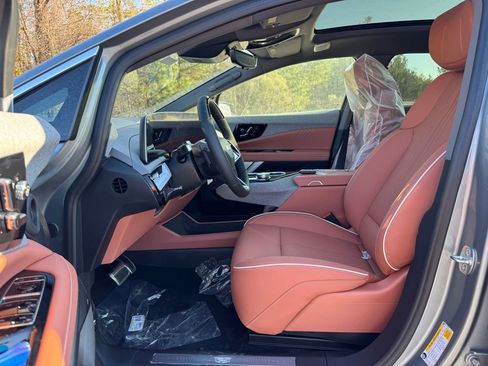 New 2026 Cadillac Optiq Luxury 2 image 21