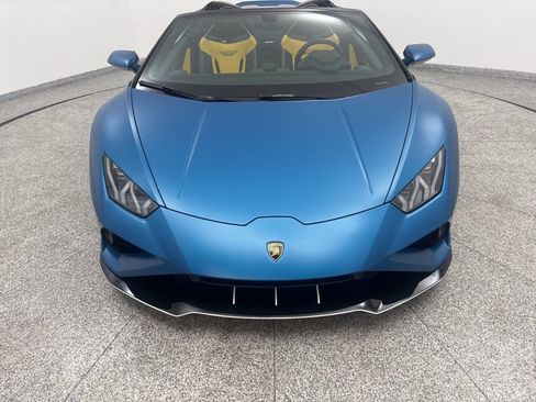 Used 2020 Lamborghini Huracan EVO RWD image 28