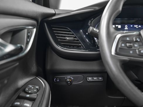 Used 2023 Buick Envision Avenir AWD/4WD image 18