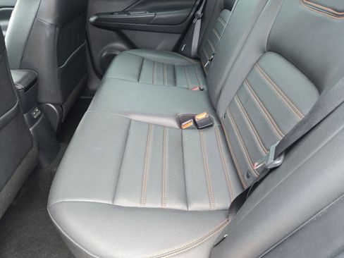 Used 2020 Nissan Kicks SR w/ SR Premium Package FWD image 18