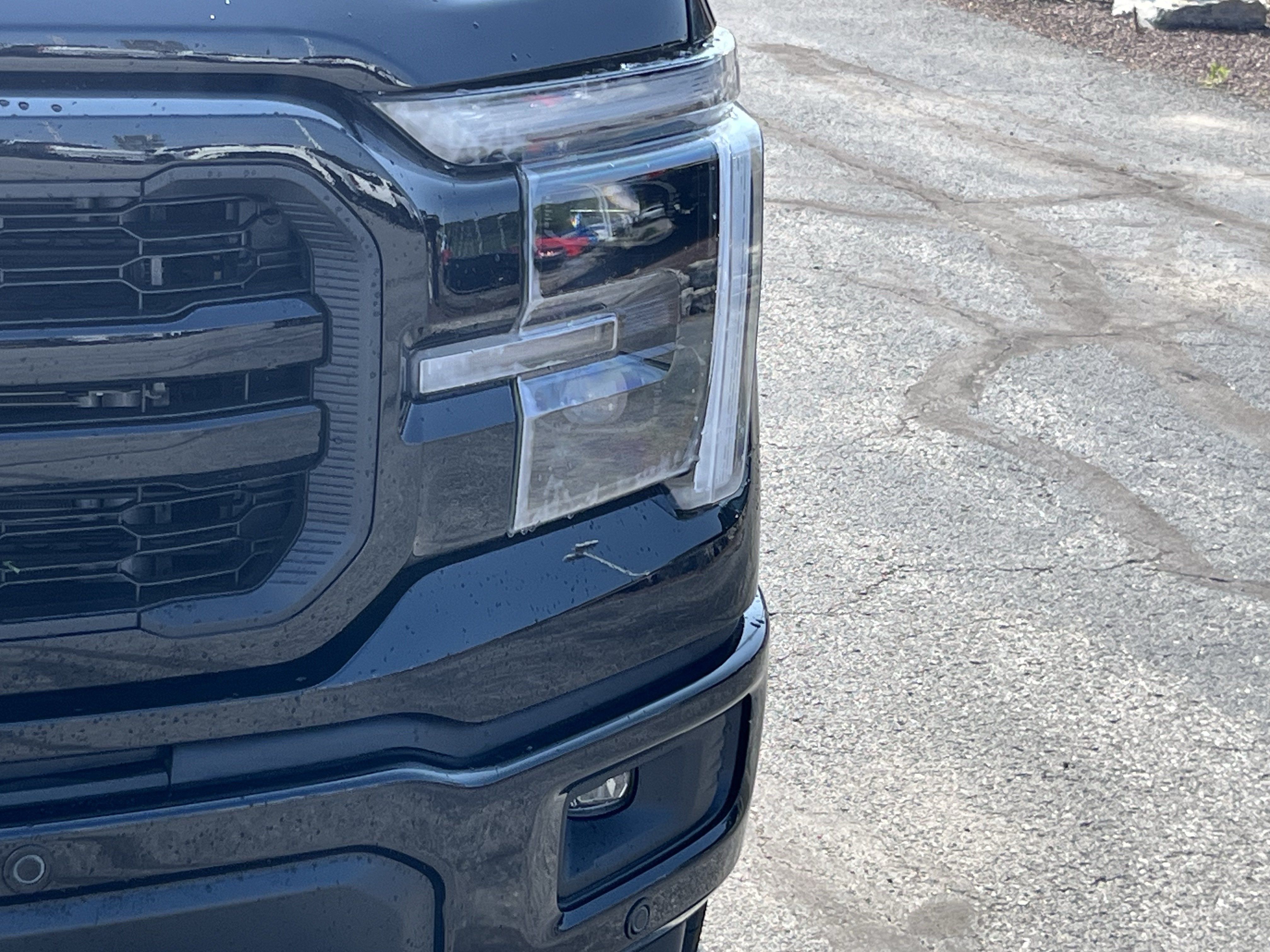 Used 2025 Ford F150 Lariat w/ Equipment Group 501A Mid AWD/4WD image 12