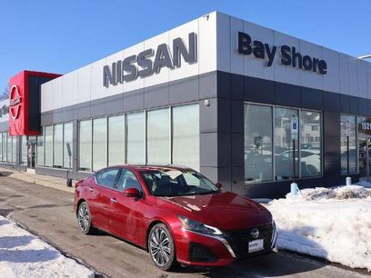 Certified 2025 Nissan Altima 2.5 SL