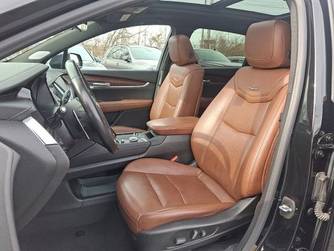 Certified 2023 Cadillac XT5 Sportv w/ Technology Package image 15