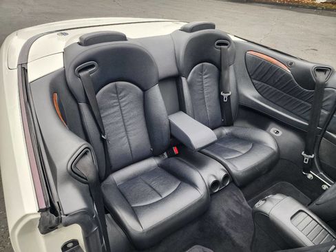 Used 2009 Mercedes-Benz CLK 350 Cabriolet image 26