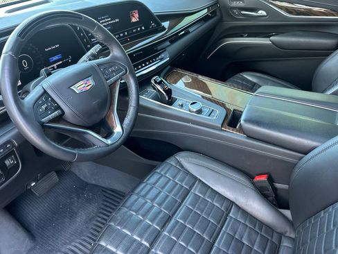 Certified 2024 Cadillac Escalade Sport Platinum image 10