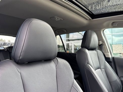 Used 2025 Subaru Outback Limited image 22