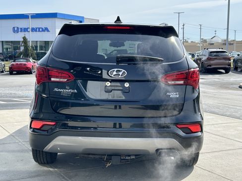 Used 2017 Hyundai Santa Fe Sport image 6