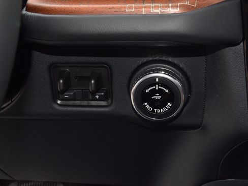 New 2025 Lincoln Navigator L Black Label image 41