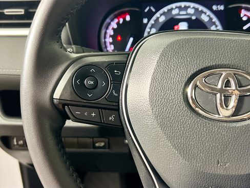 Used 2024 Toyota RAV4 XLE Premium FWD image 18