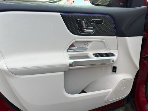 Used 2026 Mercedes-Benz GLB 250 image 18