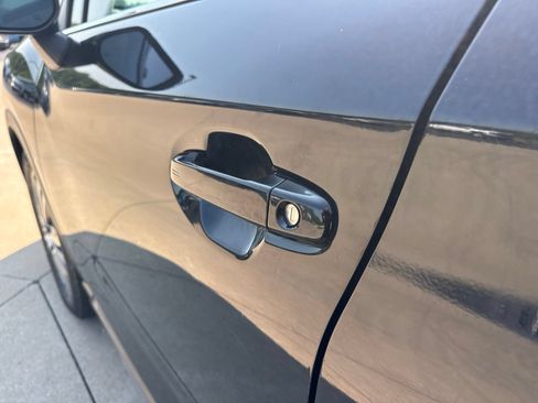 Used 2019 Subaru Ascent Limited AWD/4WD image 12