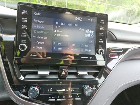 Used 2024 Toyota Camry XSE image 25